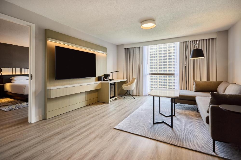 Hyatt Regency Chicago Image 126