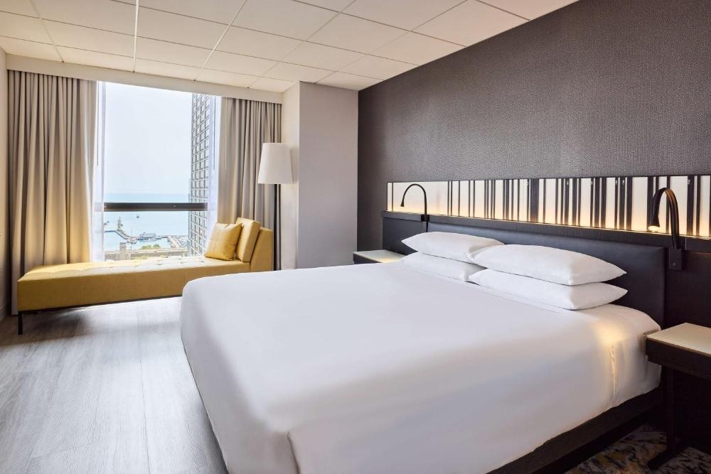 Hyatt Regency Chicago Image 90