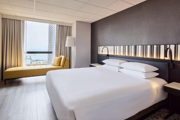 Hyatt Regency Chicago image 90